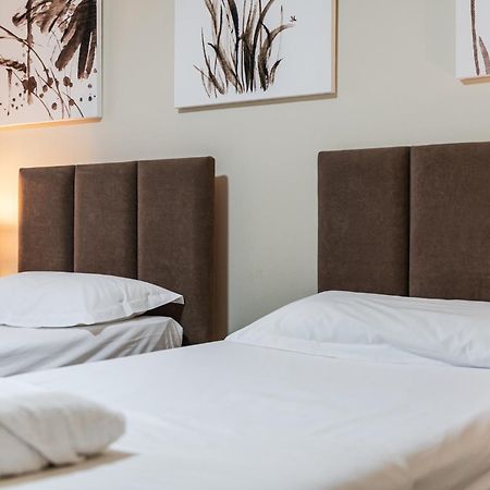 City Center Apartments By Kondo Stays Влёра Экстерьер фото