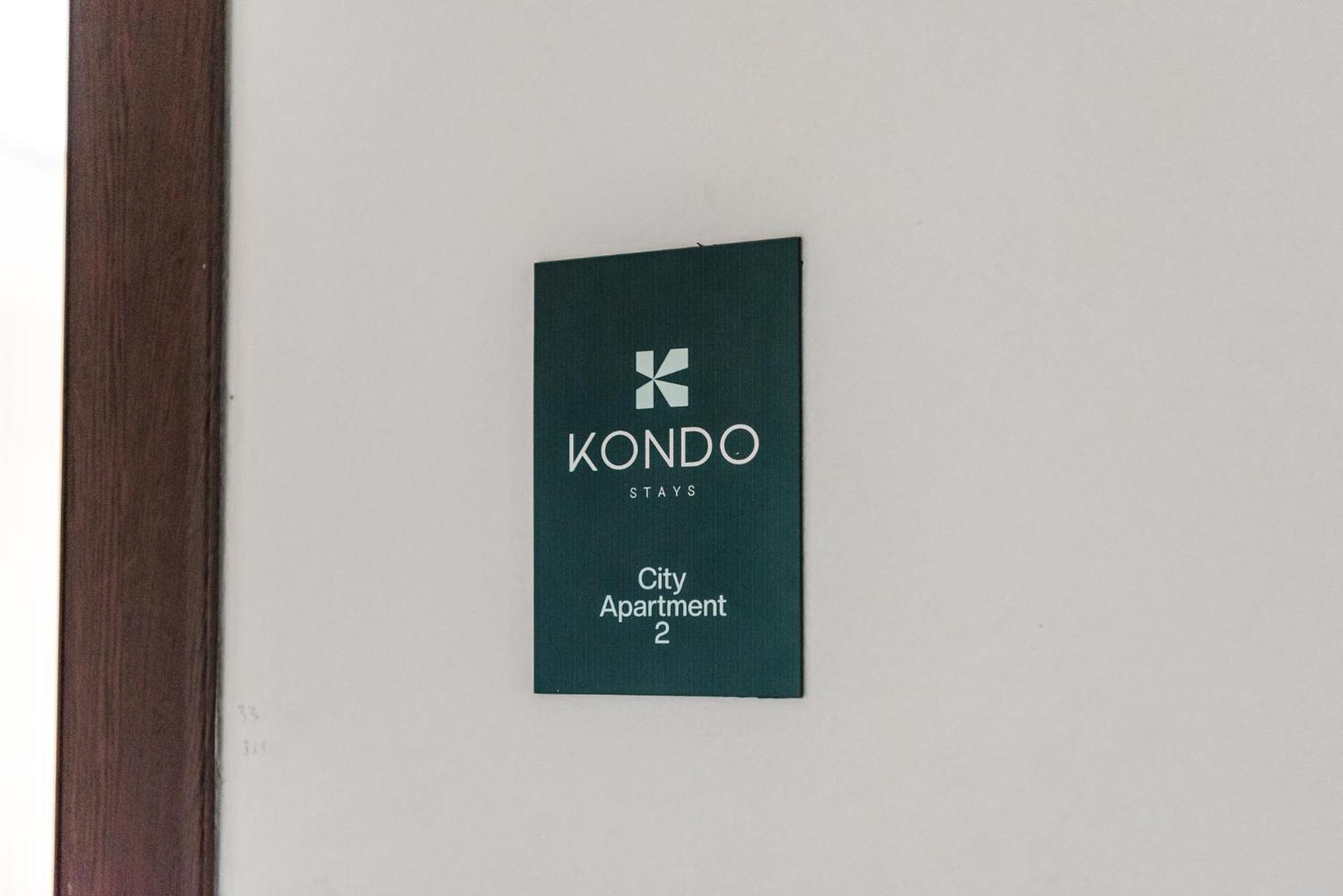City Center Apartments By Kondo Stays Влёра Экстерьер фото