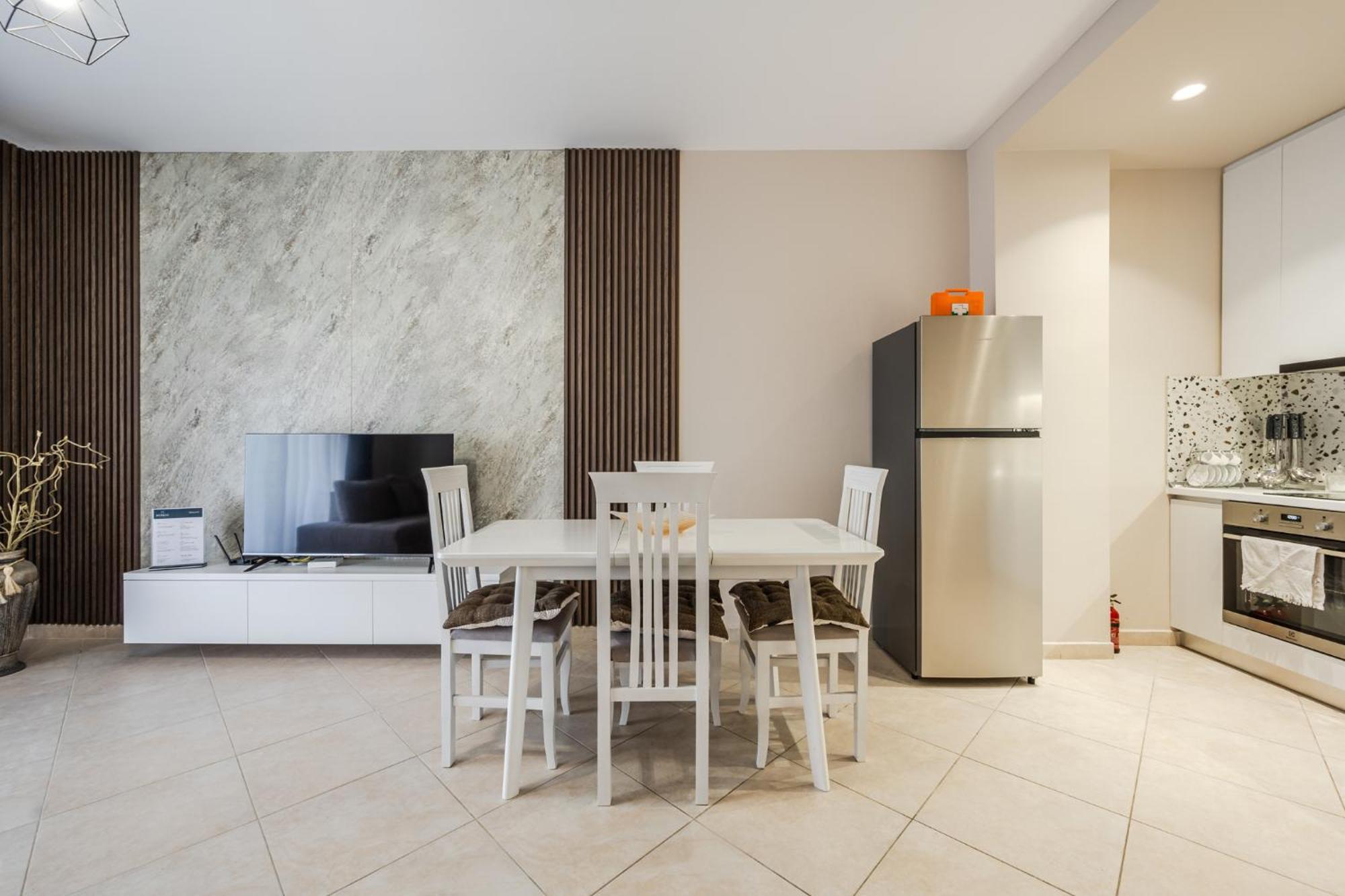 City Center Apartments By Kondo Stays Влёра Экстерьер фото