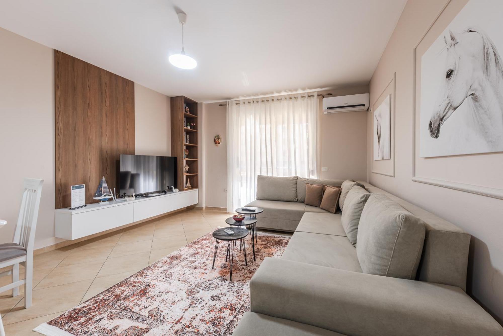 City Center Apartments By Kondo Stays Влёра Экстерьер фото